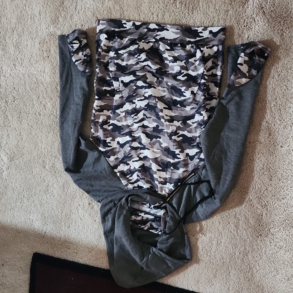 Size S cute camo hoodie